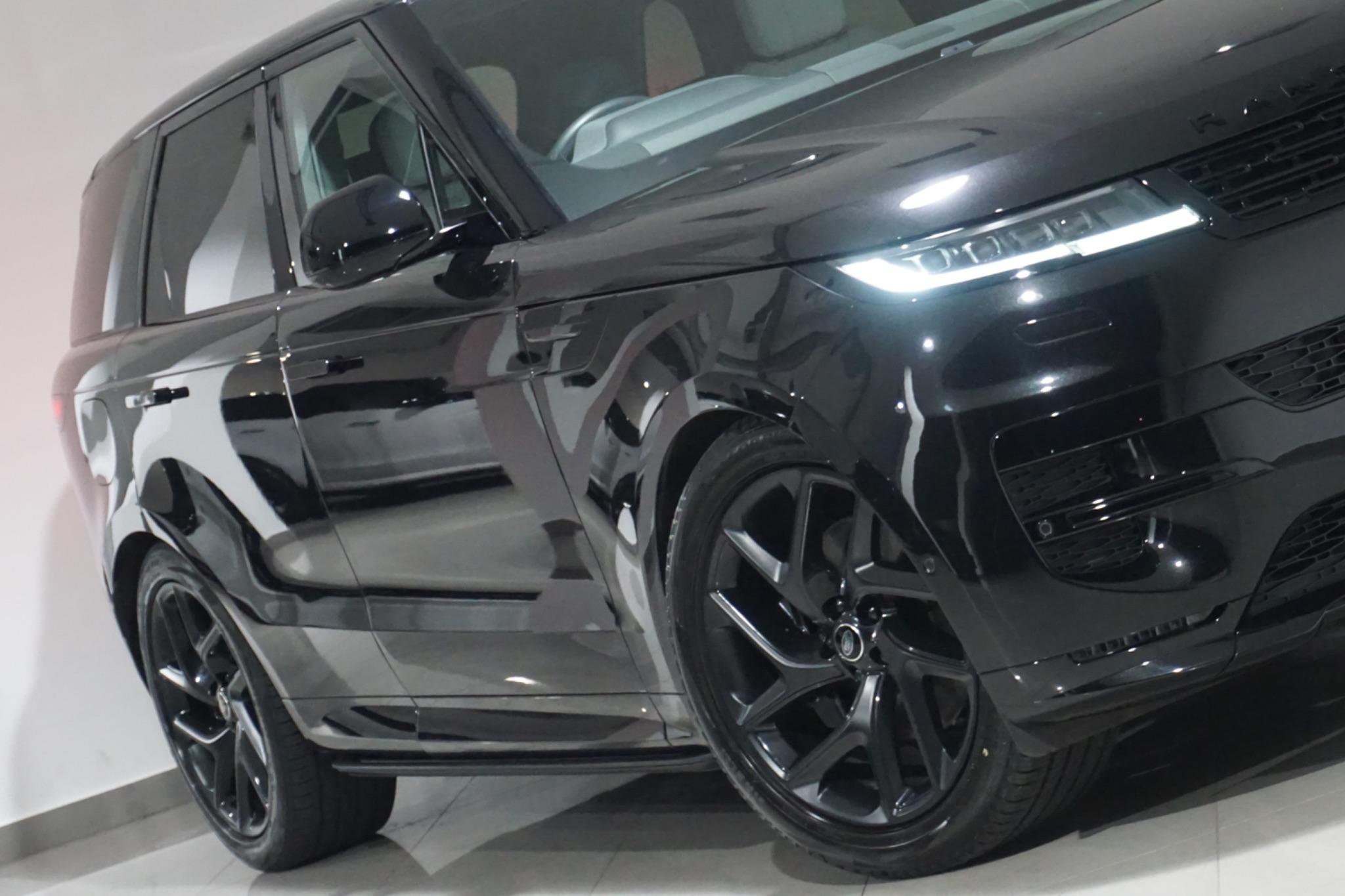 Land Rover Range Rover Sport 3.0 D300 MHEV Dynamic SE Auto 4WD Euro 6 (s/s) 5dr